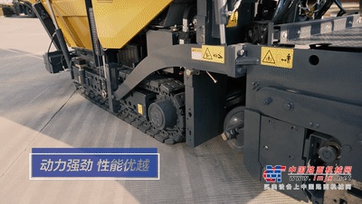 荣耀问世！中国首款超迷你摊铺机徐工RP355来了！