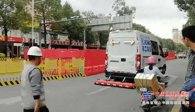 青海西宁道路坍塌已至9人死亡，道路检测，势在必行！