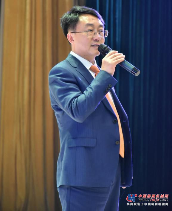 同心聚力，共赢未来  柳工无锡召开2019年度总结表彰大会