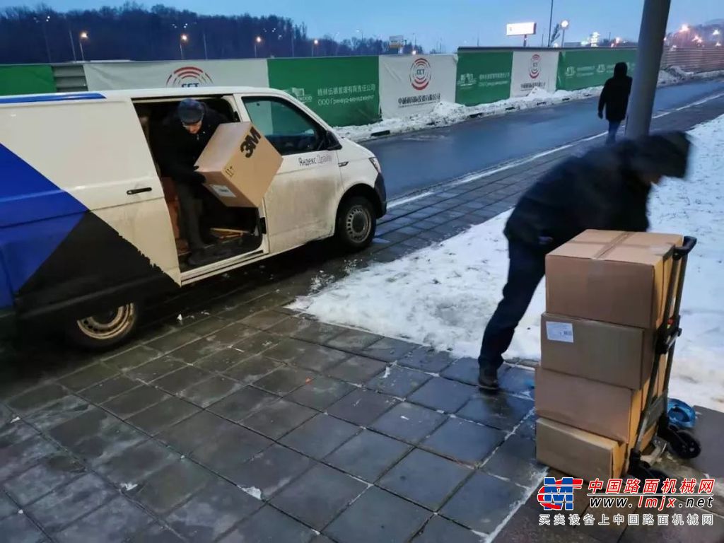 紧急通关，柳工全球采购防疫物资今抵国内