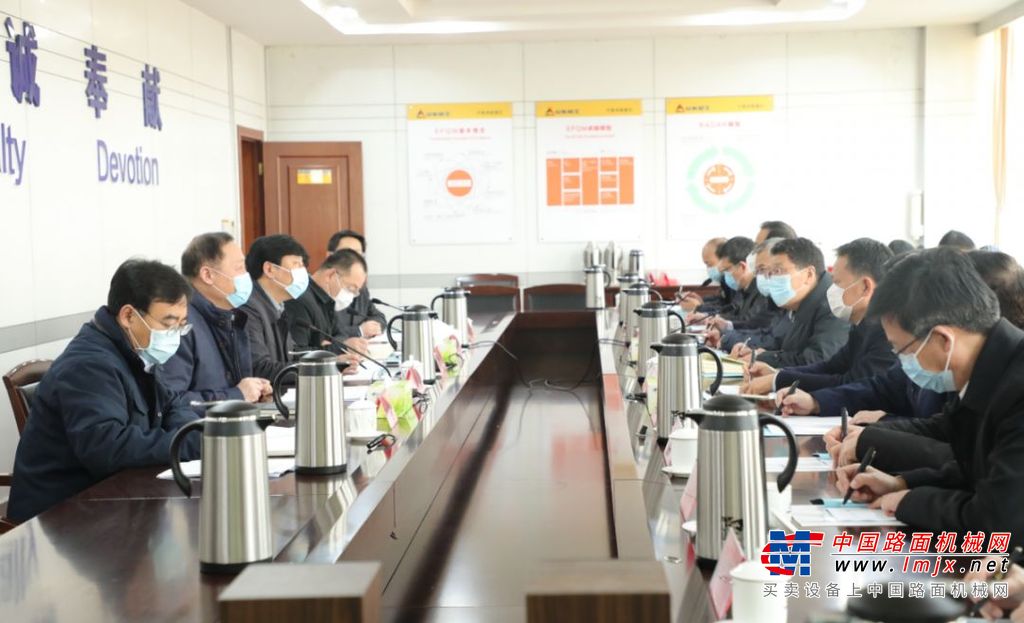 防控战“疫”山东临工在行动：防疫生产两手抓，齐心协力共复工