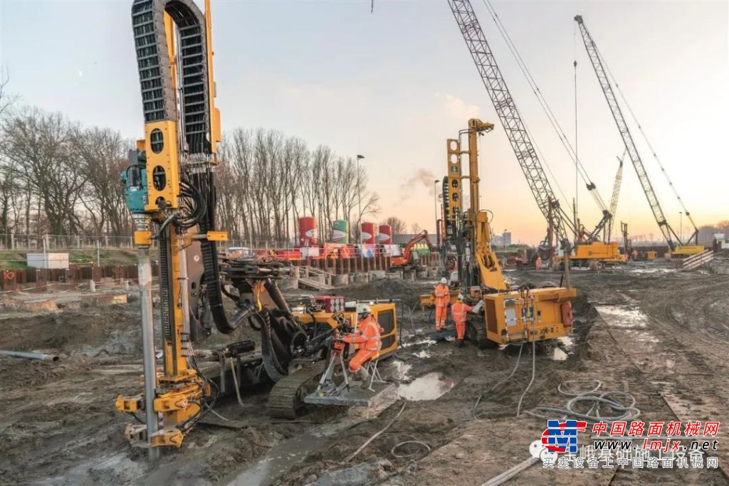 11台寶峨-克萊姆KR 806鑽機應用於鹿特丹隧道項目GEWI®微型樁施工