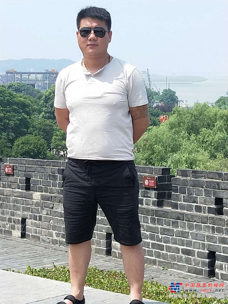 黑色路面 红色心丨深耕十余载，三一路机不负“徐州认证” 筑梦前行