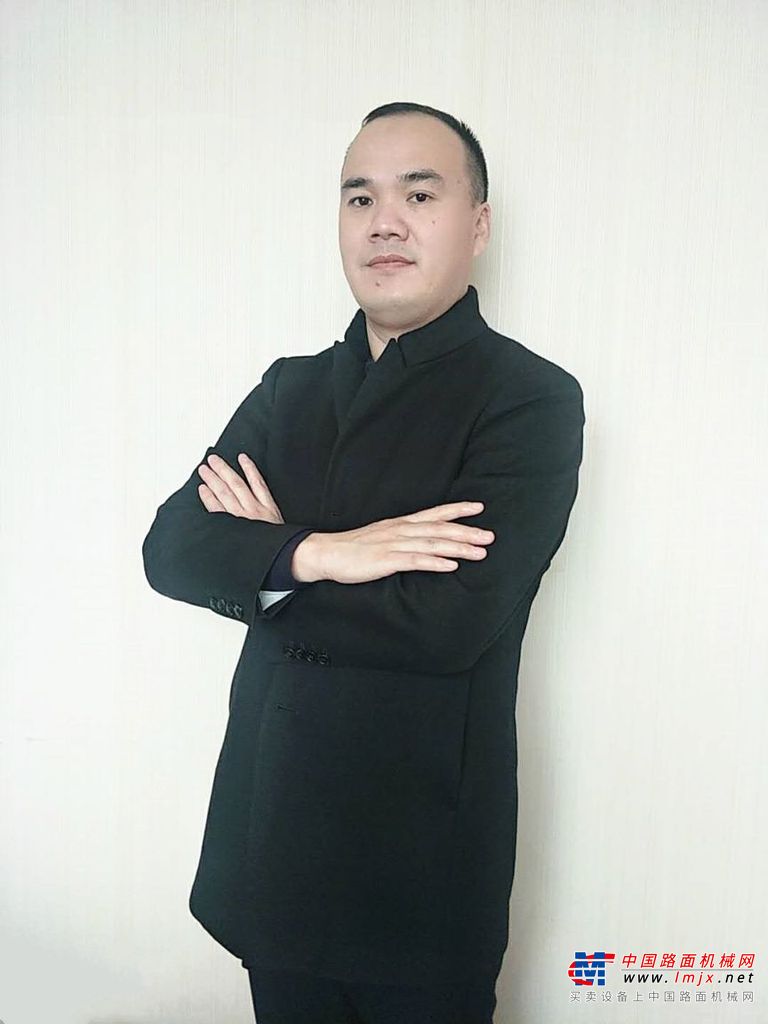 黑色路面 红色心丨深耕十余载，三一路机不负“徐州认证” 筑梦前行