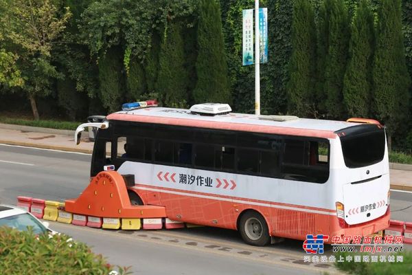 全国独配！玉柴发动机配神奇“拉链车”助力城市智慧交通