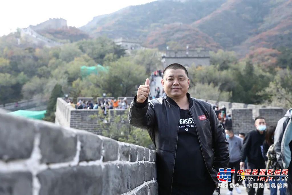 三一桩工俱乐部副会长授牌仪式