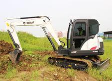 山猫小型挖掘机推荐,山猫E58小型挖掘机全解