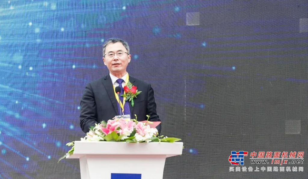 中国国机重工集团有限公司总经理王伟炎致辞