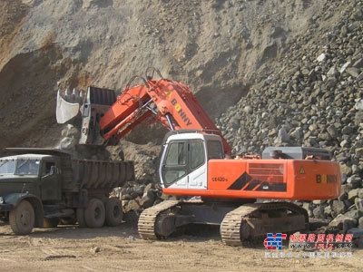 邦立大型挖掘机推荐,邦立CE420-7正铲液压挖掘机全解
