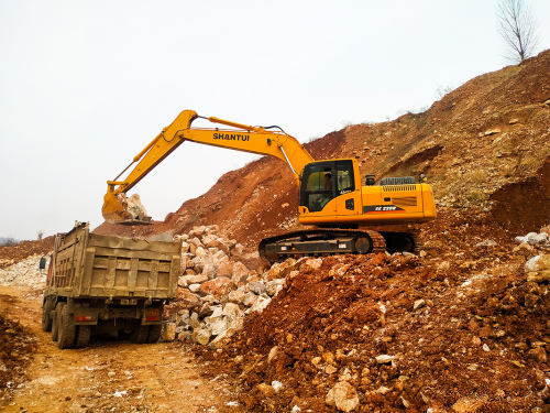 山推挖掘机中型挖掘机推荐,山推挖掘机SE220W挖掘机全解