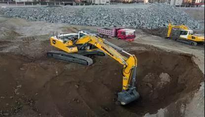 利勃海尔中型挖掘机推荐,利勃海尔R924液压挖掘机全解