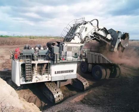 利勃海尔特大型挖掘机推荐,利勃海尔R966B挖掘机全解