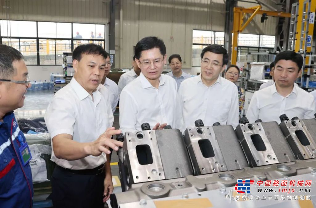 廣西壯族自治區主席藍天立到玉柴調研，勉勵玉柴打造更多硬核產品