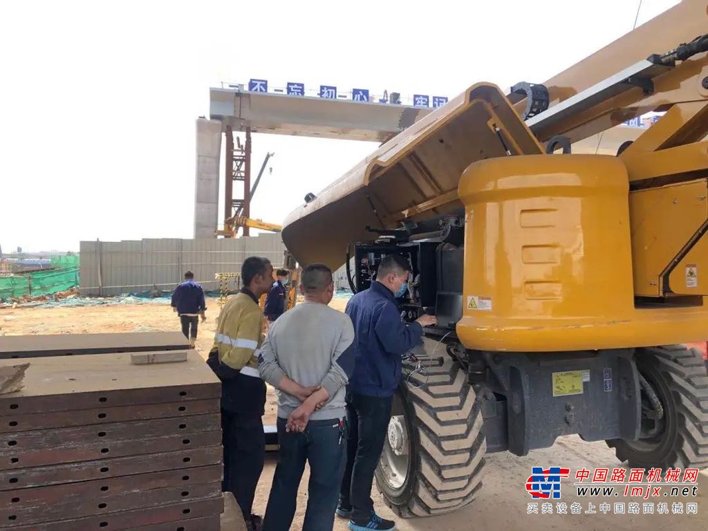 	自3月下旬“暖春行动”启动以来，历时60余天，完成江苏、山东、河北、辽宁、安徽、河南、新疆、四川、重庆、云南、陕西、湖南、湖北等省份产品巡检任务，累计走访巡检1500余台产品，为客户送去了全方位的服务。