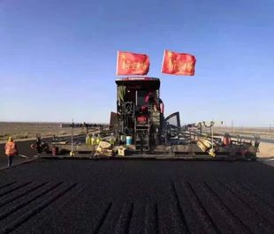 热血洒播戈壁路 匠心筑梦西筑人——西筑路面马桥项目施工场记