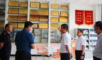 兰州市杨金泉副市长莅临甘肃瑞远柳工调研指导
