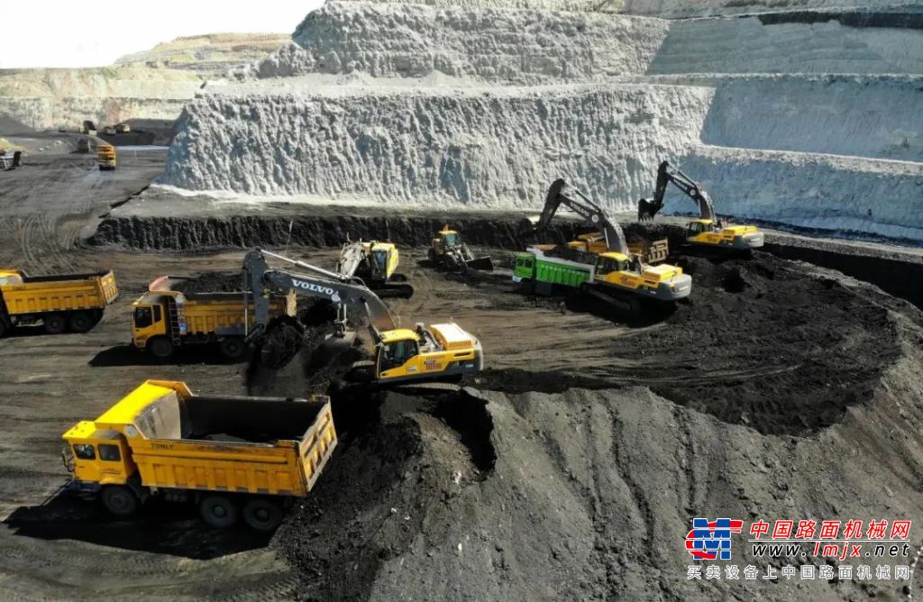 内蒙古鄂尔多斯民达煤矿：沃尔沃挖掘机更懂我们矿山
