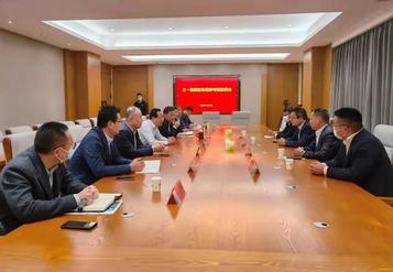 張熙濱會見三一集團來訪客商
