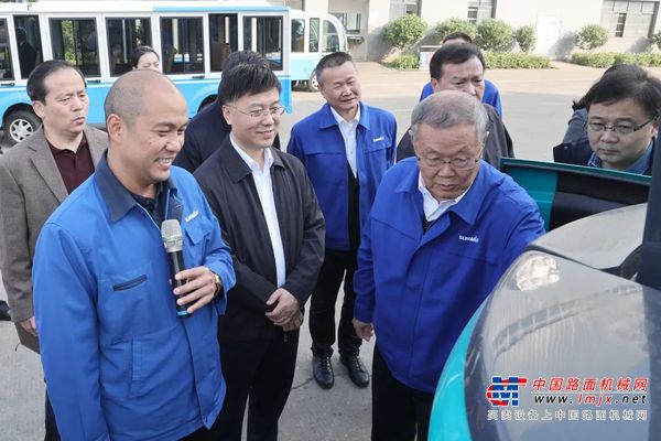 广州工控总经理景广军调研山河智能