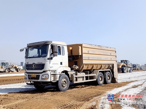 咸阳机场路基工程，徐工道路设备一站式解决