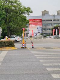 中交西筑：“我为群众办实事”|南门口的移动红绿灯，提高大家出行安全感