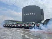 “小绿军团”耀古城，中联重科爆款泵车、搅拌车批量交付西安客户