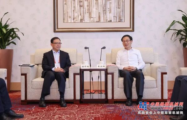 厦门、泉州市领导先后会见唐修国