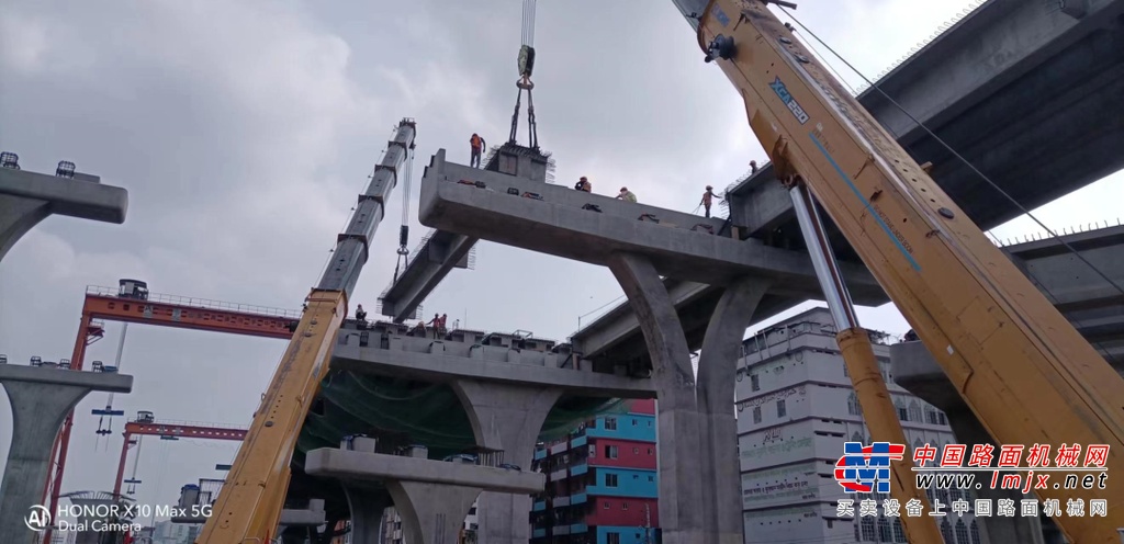 	更是转场于五大高架建设现场