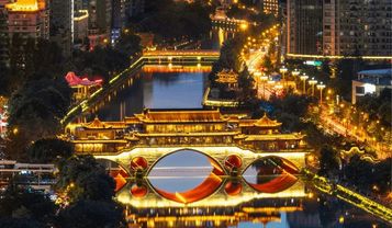 就位后前后空隙不到2米！看300吨如何打破站位僵局