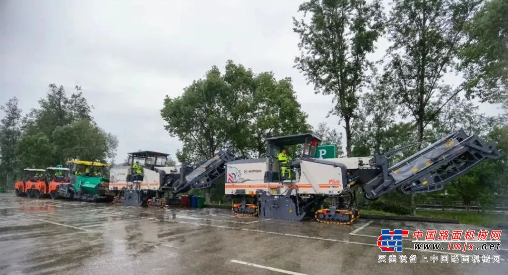 工地报告 | 维特根集团成套路面设备出征江西景婺黄高速维修