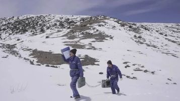 【徐工匠人】付亮：爬雪山 跨海洋 穿越万里的徐工服务人