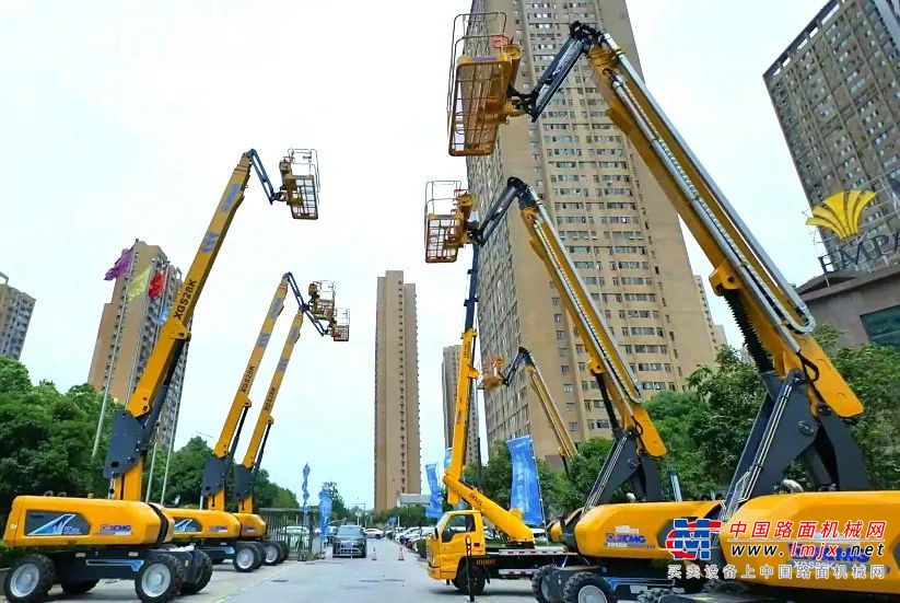长期以来，徐工消防联合安徽欣奥立足区域市场，深耕细作，充分协同，联合拓展市场，共筑品牌发展的坚强堡垒，为客户提供全方位保障，打造了更加紧密的区域共同体。