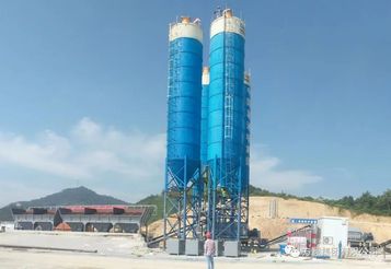 方圆稳定土拌和站参于武阳高速公路建设
