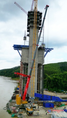 国内在用承重最大悬臂浇筑造桥机来了！“三一红”助力南玉铁路开启“加速模式”