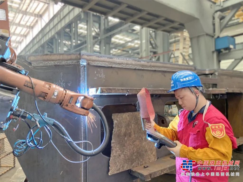 青春匠心 智造先锋 | 铁建重工宋海鹏荣获湖南省青年岗位能手