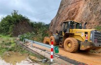 苍梧公路养护中心：台风“暹芭”过境，苍梧公路人全力做好公路保畅通工作