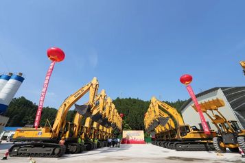33臺大型設備一次性交付，山東臨工城市交通建設綜合解決方案助力國家重點工程建設