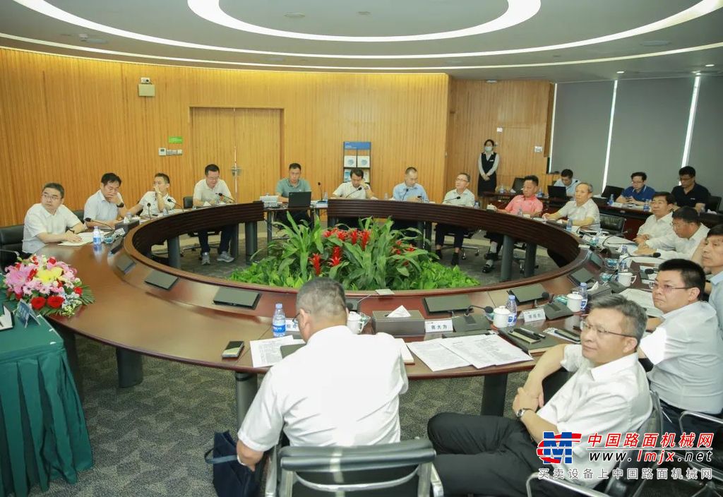 	据悉，此次徐工机械与中集集团两家千亿级企业强强联合，将秉持互利共赢合作初衷，联手促进行业、企业健康发展，共同为国家战略产业发展贡献新价值。