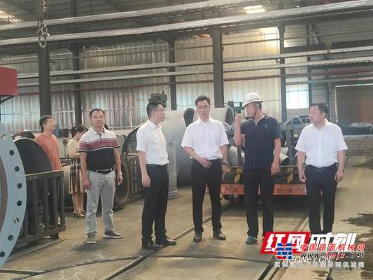三一集团来桃江考察装备制造产业