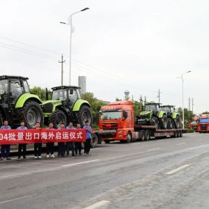 国内首次！中联重科PL2304动力换挡拖拉机批量出口海外市场