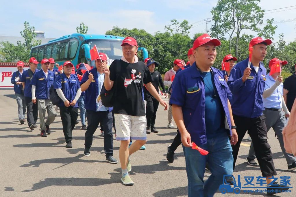 徐工：追寻革命足迹！道路事业部开展红色基地参观活动！