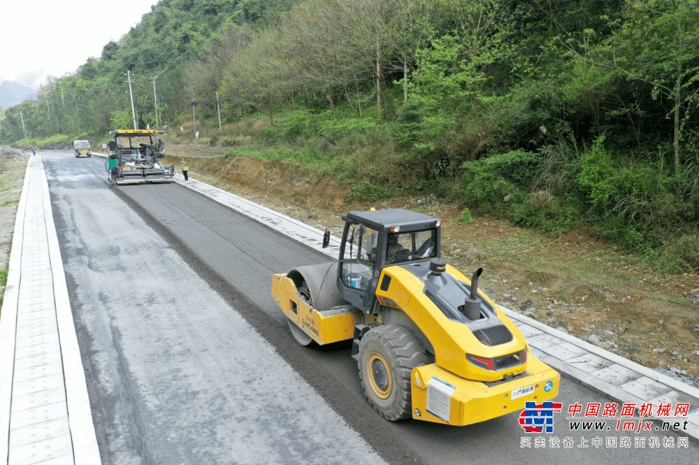 都安這條公路，項目建設跑出“加速度”