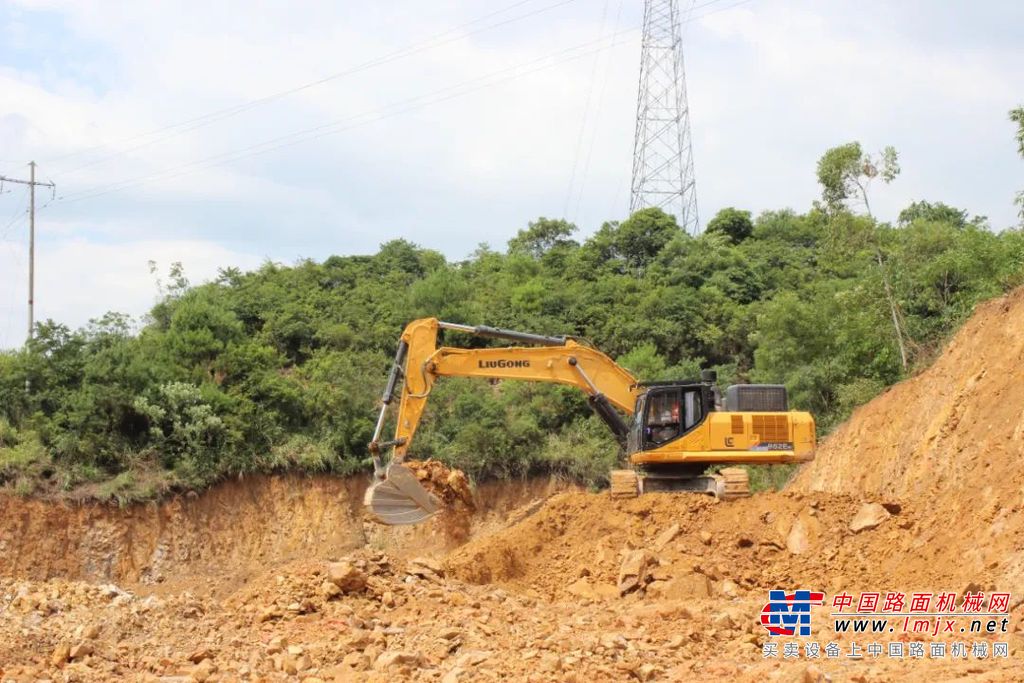 	主要建设内容包括航道工程、航运枢纽工程、沿线跨河设施工程以及配套工程，开发任务以发展航运为主，结合供水、灌溉、防洪、改善水生态环境等，总投资约727亿元，其中静态投资704.6亿元，建设工期54个月。