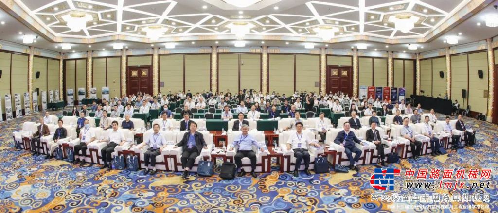柳工：欧维姆在2022年中国预应力技术高峰论坛上做主题报告