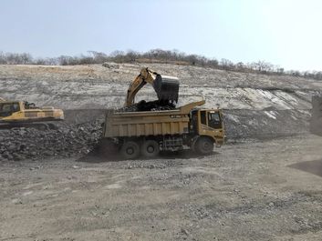 赞不绝口！山东临工TOP SERVICE服务品牌赢得赞比亚大客户信赖