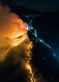 重慶山火中的臨工力量:逆行者唐寧