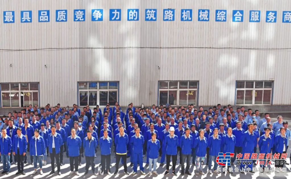 “欢度国庆节、喜迎二十大”——亚龙公司举行2022年职工运动会