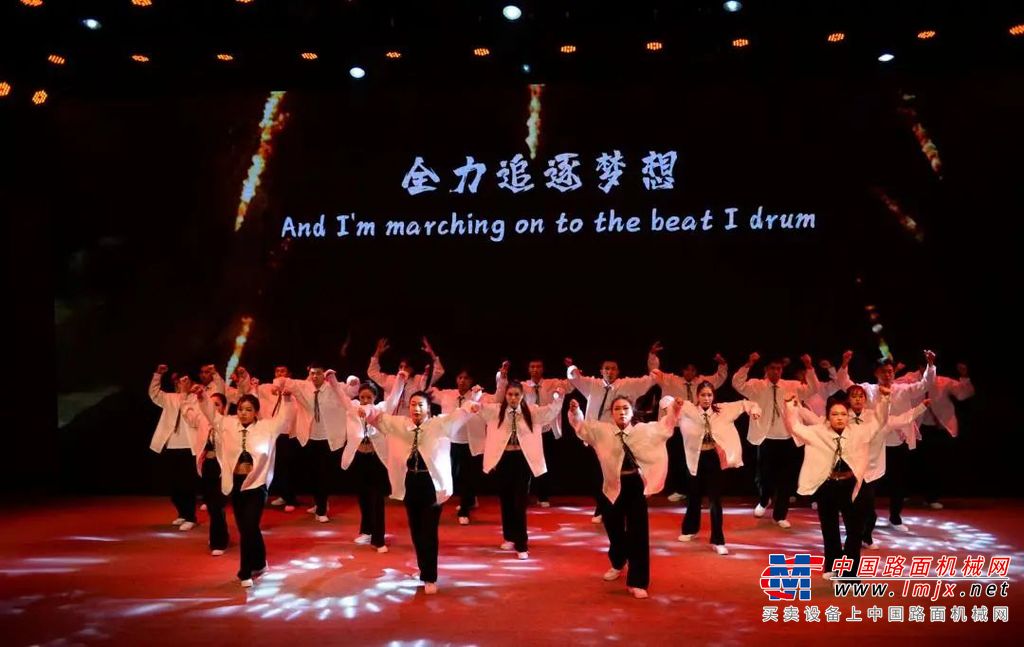 	徐工集团首届职工艺术节大幕拉开