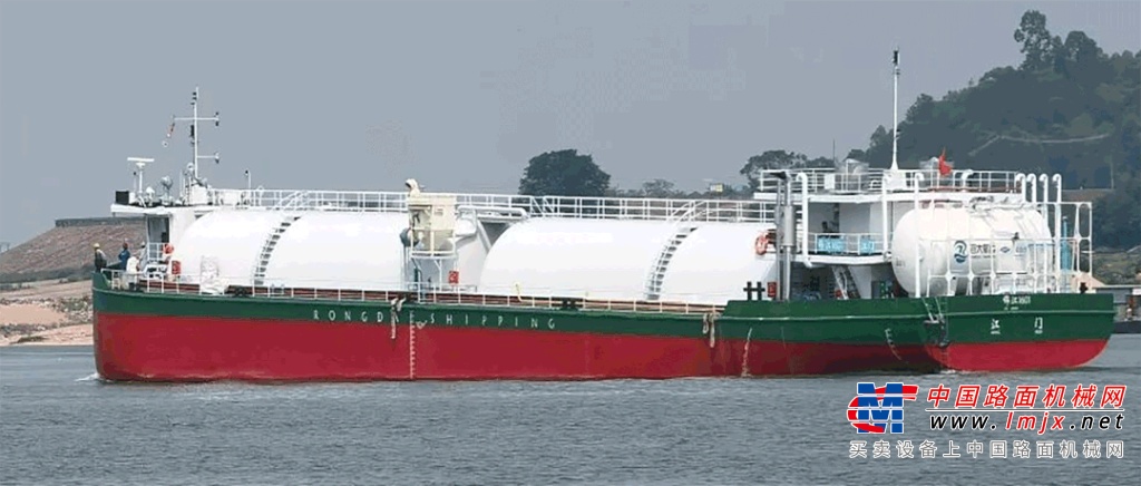 搭载玉柴燃气船舶动力的水泥罐船在广东投放 树立珠江流域燃气船机典范