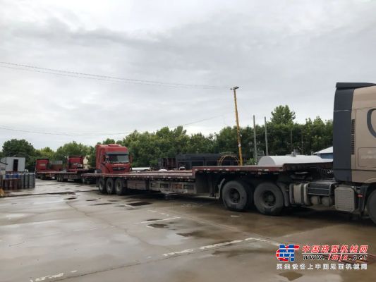 遼原築機：車隊進廠，裝車發貨！